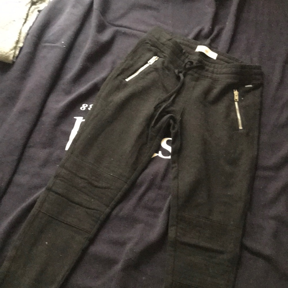 Sweats with zippers